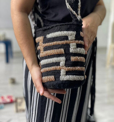 Beaded Arhuaca Bags | Embellished Wool-threads Boho Purse - M Medium-Crossbody Crochet Boho Bag - Traditional Wayuu Design 