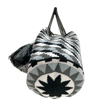 Bottom of a BLACK AND WHITE Crochet Bags | Crossbody boho bags | Wayuu BAG Colorful 4U
