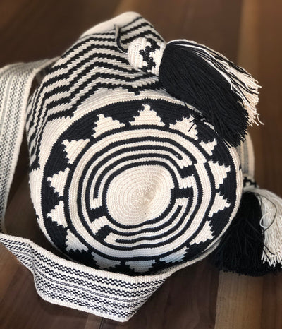 Bottom Black & white Crochet Bag- Crossbody Boho bag-wayuu -bohemian