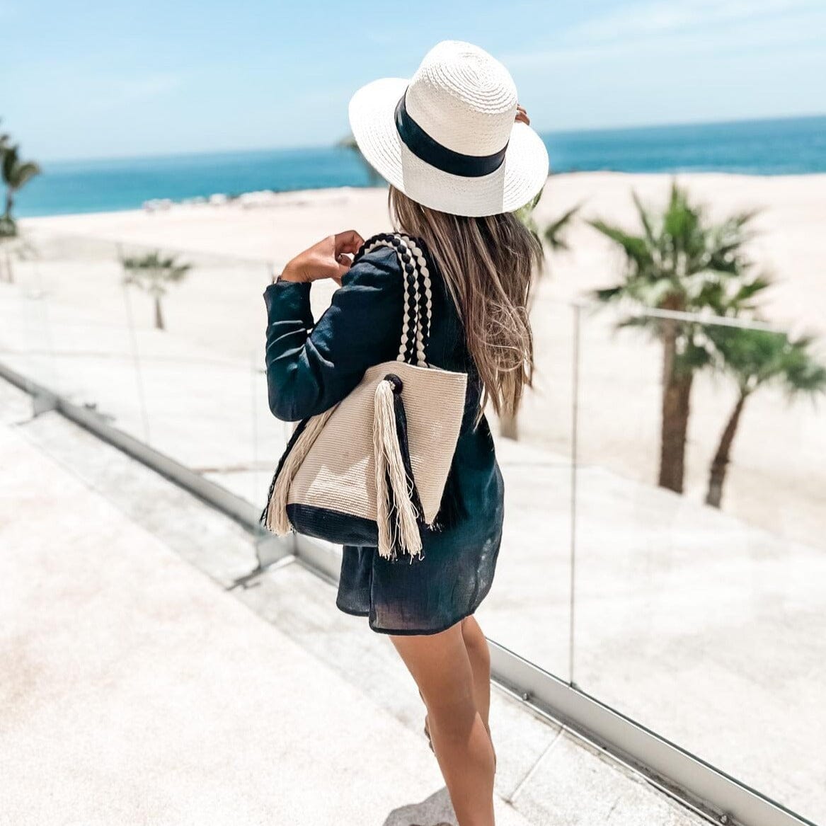 Best Summer Tote Beach Bags | Trending Summer Tote Bags with Tassels White Sands - White