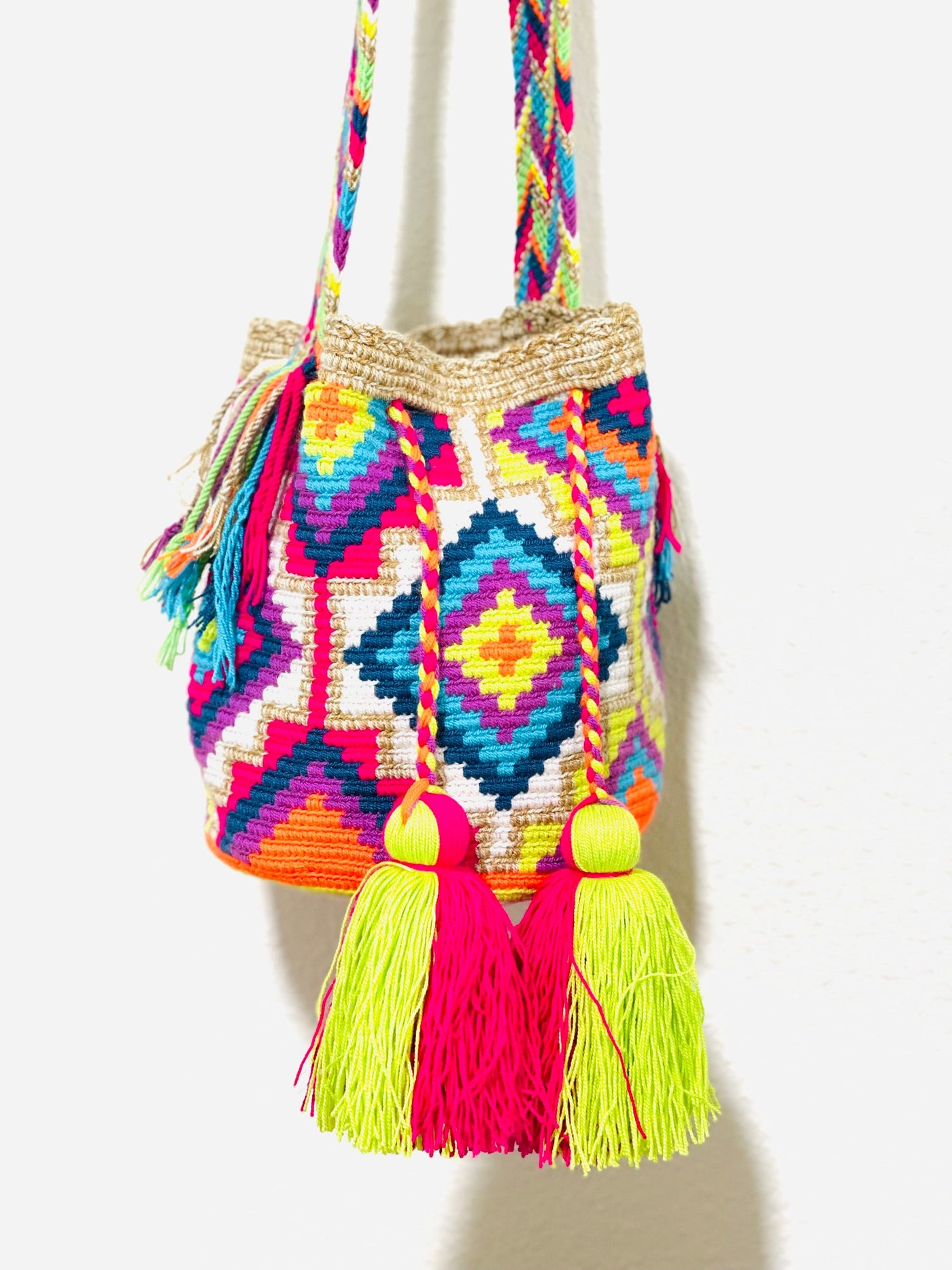 Medium Crochet Bags | Crossbody Summer/Spring Purse (M) Medium-Crossbody Crochet Boho Bag - Traditional Wayuu Design 